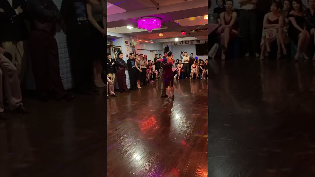 Video thumbnail for Vivian Yeh y Nicolas Marini in TangoBang