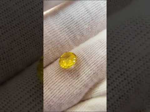 Natural yellow sapphire 1.53 carat IGI CERTIFIED