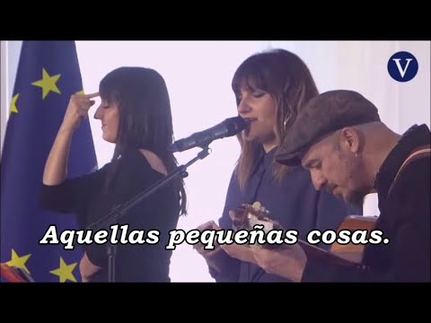 Rozalen - Aquellas pequeñas cosas - Entrega distinción a Joan Manuel Serrat. (22-02-2022)