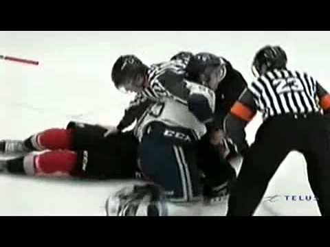 Jeremy Lauzon vs Justin Vachon