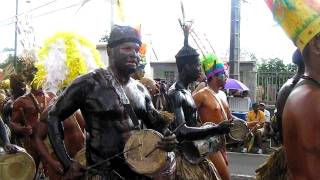 preview picture of video 'Voukoum - Grande Parade du Mardi Gras de Basse-Terre, Guadeloupe 2012'