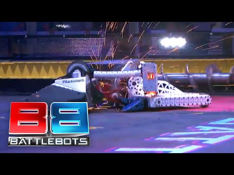 BLACKSMITH vs BITEFORCE | Season 3 | BattleBots Throwback Fights