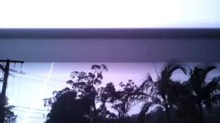 preview picture of video 'Massive Lightning and Thunderstorm Brisbane 30/10/2011 ..... 2 of 3'