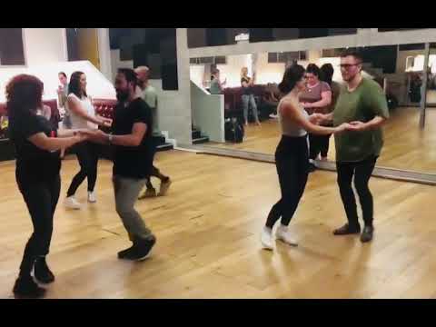 BACHATA DANCE CLASSES at Melbourne Salsa
