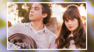 Zooey Deschanel & Vanessa Ferlito