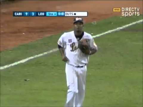Gran jugada en zona de foul de Cleuluis Rondón | Caribes-Leones | LVBP 2015-2016
