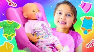 Download lagu La bambina Selina gioca con le bambole Nenuco. Vlog di bambini in italiano mp3 Download lagu La bambina Selina gioca con le bambole Nenuco. Vlog di bambini in italiano mp3