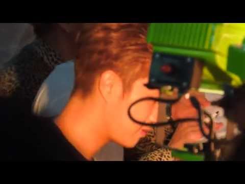 140703 Dujun focus fansign good luck in Gwanghwamun