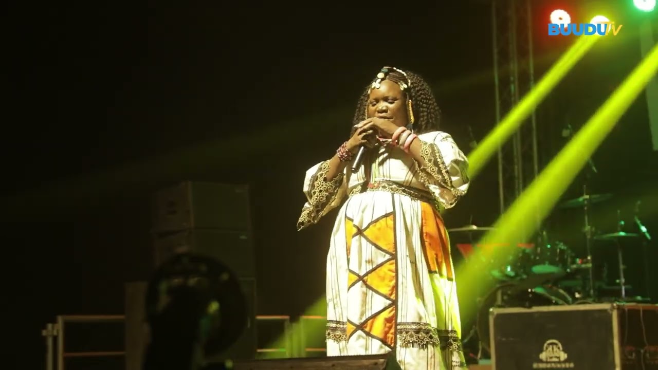 𝐋𝐚 𝐯𝐨𝐢𝐱 𝐩𝐮𝐢𝐬𝐬𝐚𝐧𝐭𝐞 𝐝𝐞 𝐌𝐚𝐫𝐢𝐞 𝐆𝐚𝐲𝐞𝐫𝐢 𝐚𝐮 𝐖𝐚𝐚𝐛𝐨