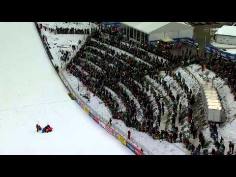 Thomas Morgenstern 141m fall Titisee-Neustadt HS142