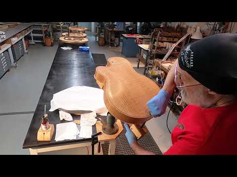 Ken Parker Archtoppery: Applying Finish 6