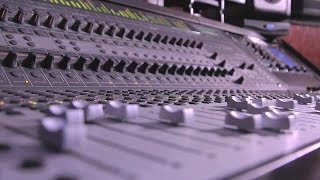 Smoothe Da Hustler - Cheese On A Chip ft. Pharoahe Monch, Lil Fame (MOP)