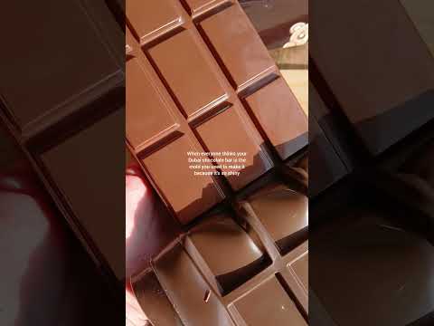 It's not the mold, guys😭 #dubaichocolate