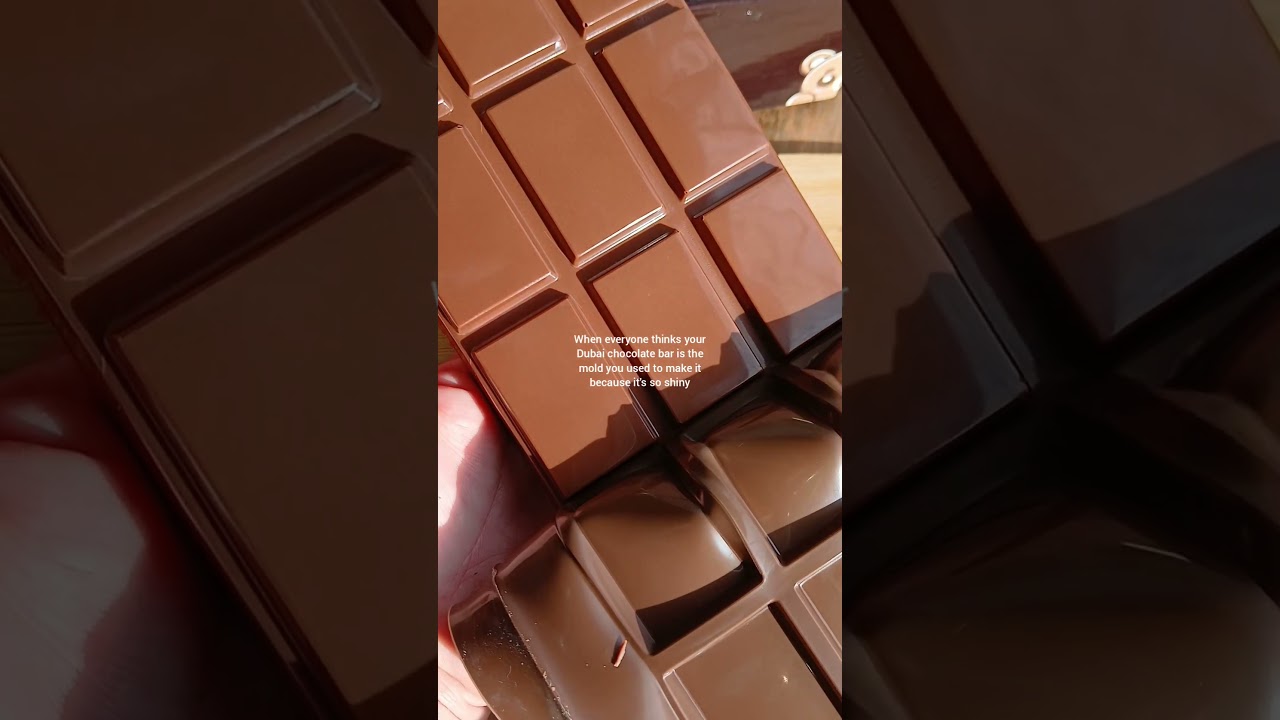 It's not the mold, guys😭 #dubaichocolate