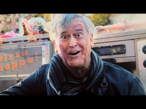 Audience reacts to Bruce Campbell in Doctor Strange 2 END CREDIT SCENE