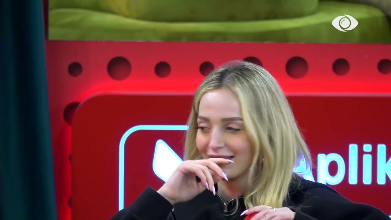 Vijon debati mes Selinës dhe Juelës: Unë nuk e zë be mamin kot