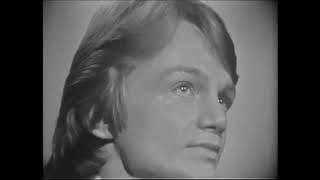 claude françois chante &quot;si douce a mon souvenir&quot; 3 versions TV