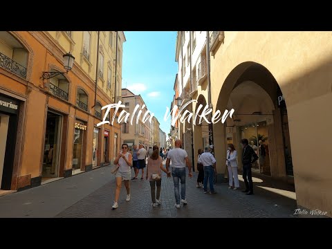 PADOVA WALK NOW | Piazza della Frutta - Torre dell'Orologio | ITALY | 4K Ultra HD
