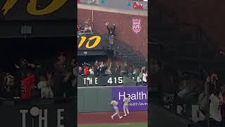 RUN IT! Jung Hoo Lee connects for a home run ????