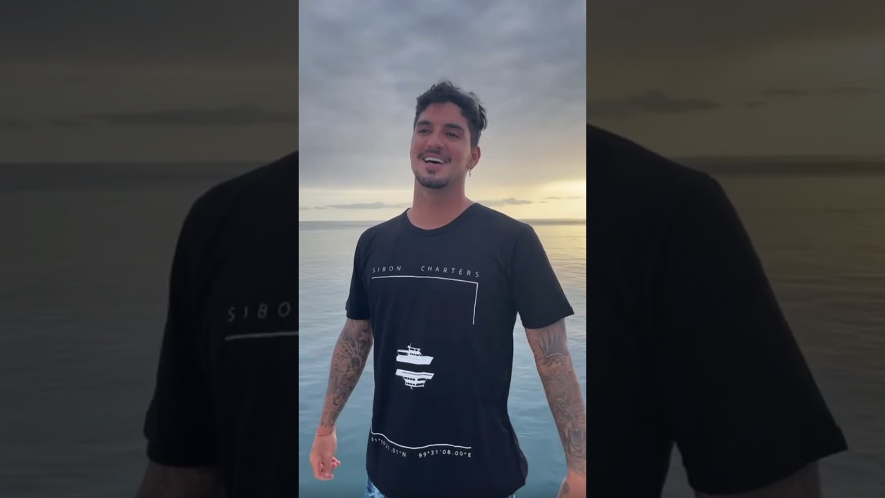 Gabriel Medina on board Sibon Jaya
