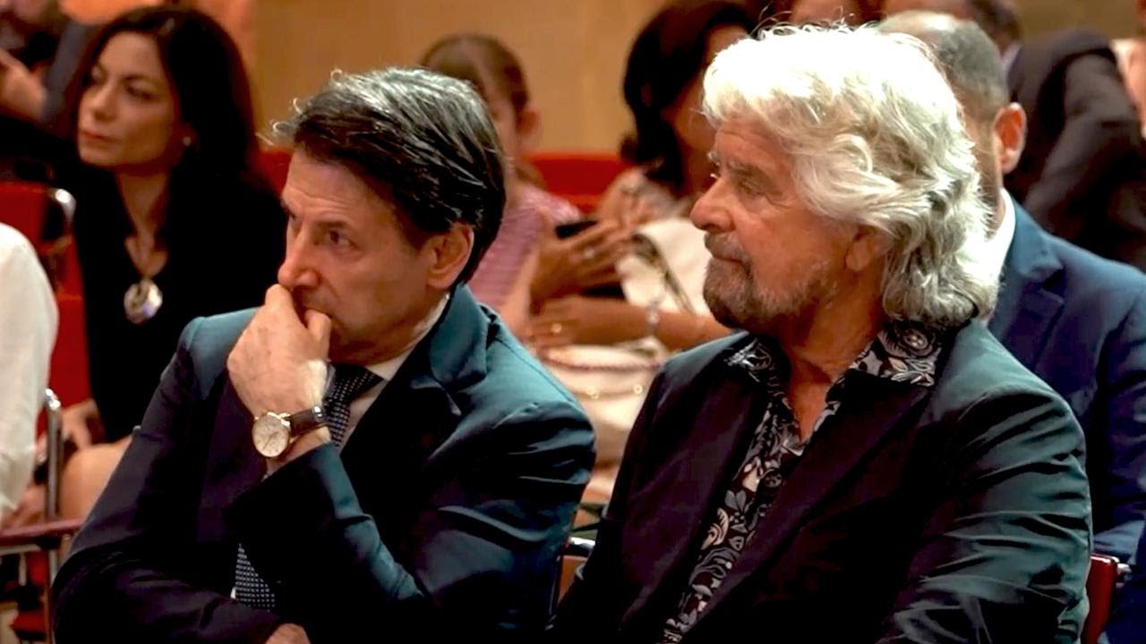 Grillo&Conte story, c'eravamo tanto odiati: dalle prime frecciatine al carro funebre
