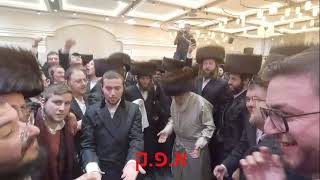 אדמו''ר מפינסק קרלין בחתונה לנכדו א' בא תשפ''ד