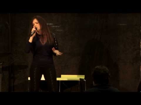 Desislava Hristova bei CampusKunst am 28.11.2012