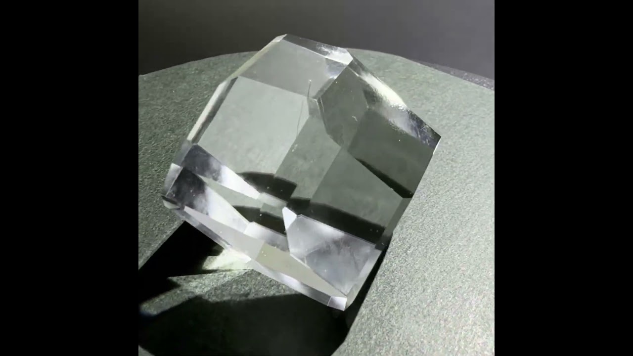 エリスリトールの結晶と複屈折