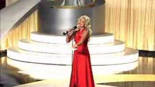 kristin chenoweth sings