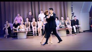 Sebastian Jimenez Joana Gomes dancing vals Adoración in Kyiv Art Prichal Gallery July 2021