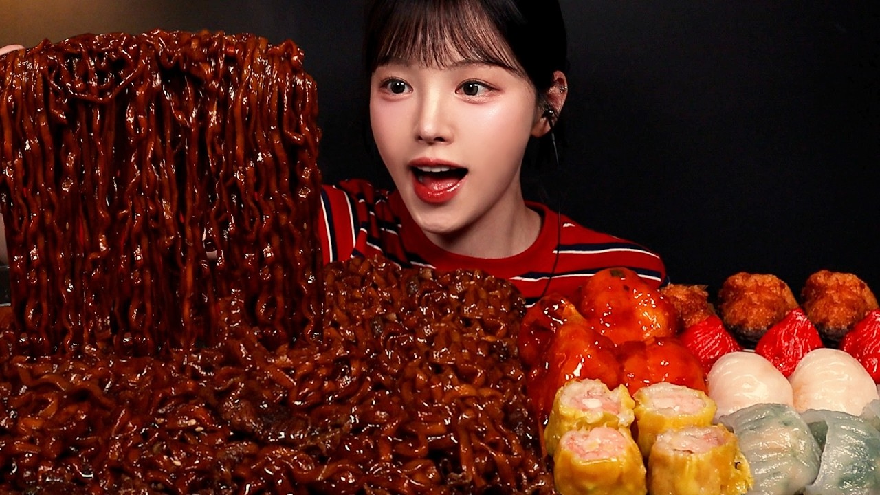 SUB)꾸덕촉촉 차돌 진짜장에 딤섬 먹방!🥟칠리새우 파김치 겉절이까지 짜장라면 꿀조합 Jjajang Ramyeon & Dim S