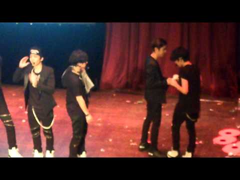 [팬캠] 파리에서 탑독 - 비주 등 울고 있는 모습