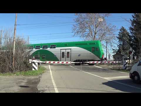Passaggio a livello di via Commenda - Bologna / Level Crossing / Bahnübergang / Spoorwegovergang