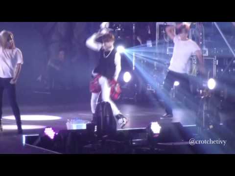 141108 SS6HK D&E Hello + Motorcycle (EunHae)