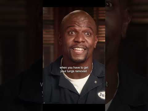 Rochelle’s smoking a carrot 🥕 🤣 #funny #shorts  #film #clips #EverybodyHatesChris