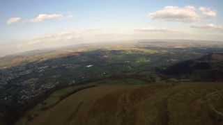 preview picture of video 'Paragliding above Abergavenny.'