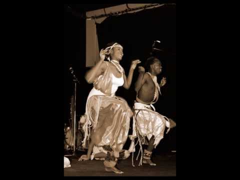 Urabeho urarare by Gertrude Mukabaranga