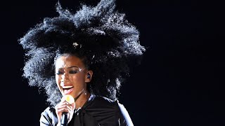 Brandy - Talk About Our Love (Live At The 2016 Soul Train Awards)