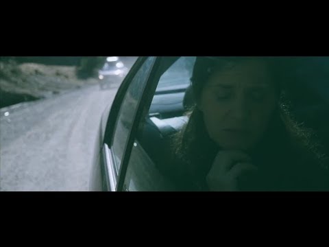 Bianca Codoban si Tabita Tuns - De ce nu zambesti [Official Video]