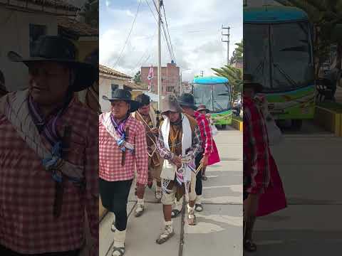 Por Acobamba Huancavelica.... Saludos a todos...