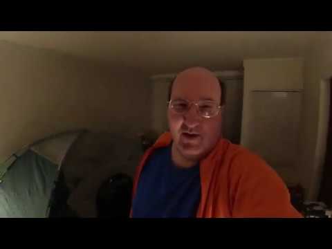 MongoTV_4137 - GOD LØRDAG AFTEN - Taber HØNSESALAT På Gulvet