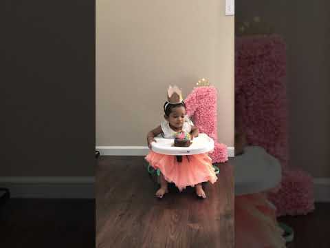 Parinika 1st Birthday Cake Smash