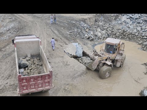 Caterpillar 966E Wheel Loader Extreme Huge Rock Loading into Giant Trucks | Heavy Machinery Power