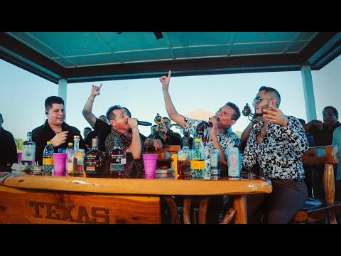 Toño y Freddy - Banda Los Costeños - Amor A La Ligera (Video Oficial)