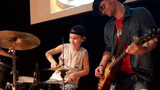 Video Guns N' Roses - Sweet Child O' Mine (Live Cover) - SINGLE TIME a