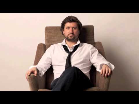 Tom Helsen - Castle Walls