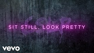 Sit Still, Look Pretty Music Video