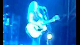 Alanis Morissette - In Praise ...  (clip) live in Turin