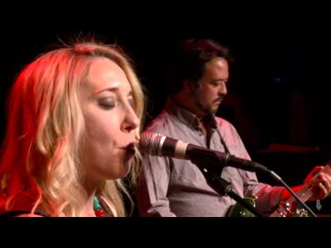 Heartless Bastards - Hi-Line (eTown webisode #925)