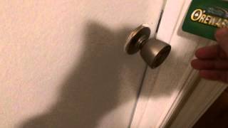 How to open locked door with a credit card